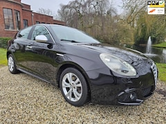 Alfa Romeo Giulietta - 1.4 T Distinctive XENON/leer/CRUISE