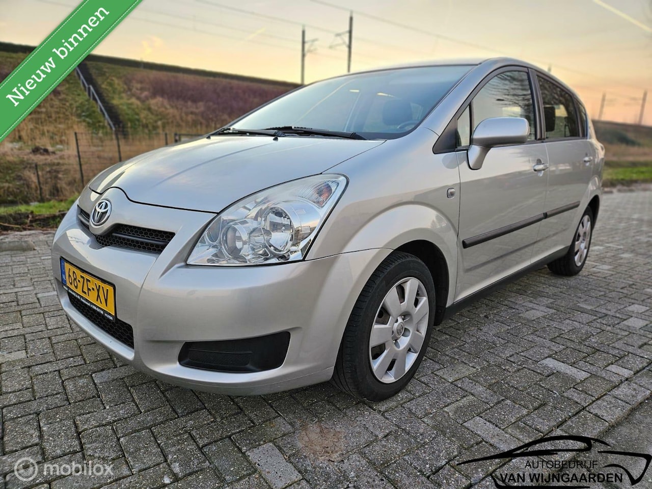 Toyota Verso - 1.6 VVT-i 1.6 VVT-i,2e Eigenaar,212.700KM,Airco,Trekhaak - AutoWereld.nl