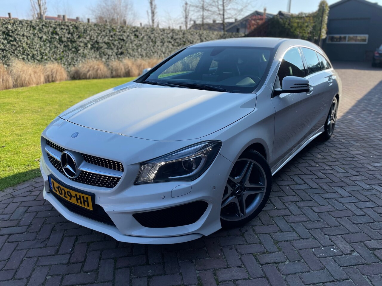 Mercedes-Benz CLA-klasse Shooting Brake - 180 AMG Navi Sfeerverlichting - AutoWereld.nl