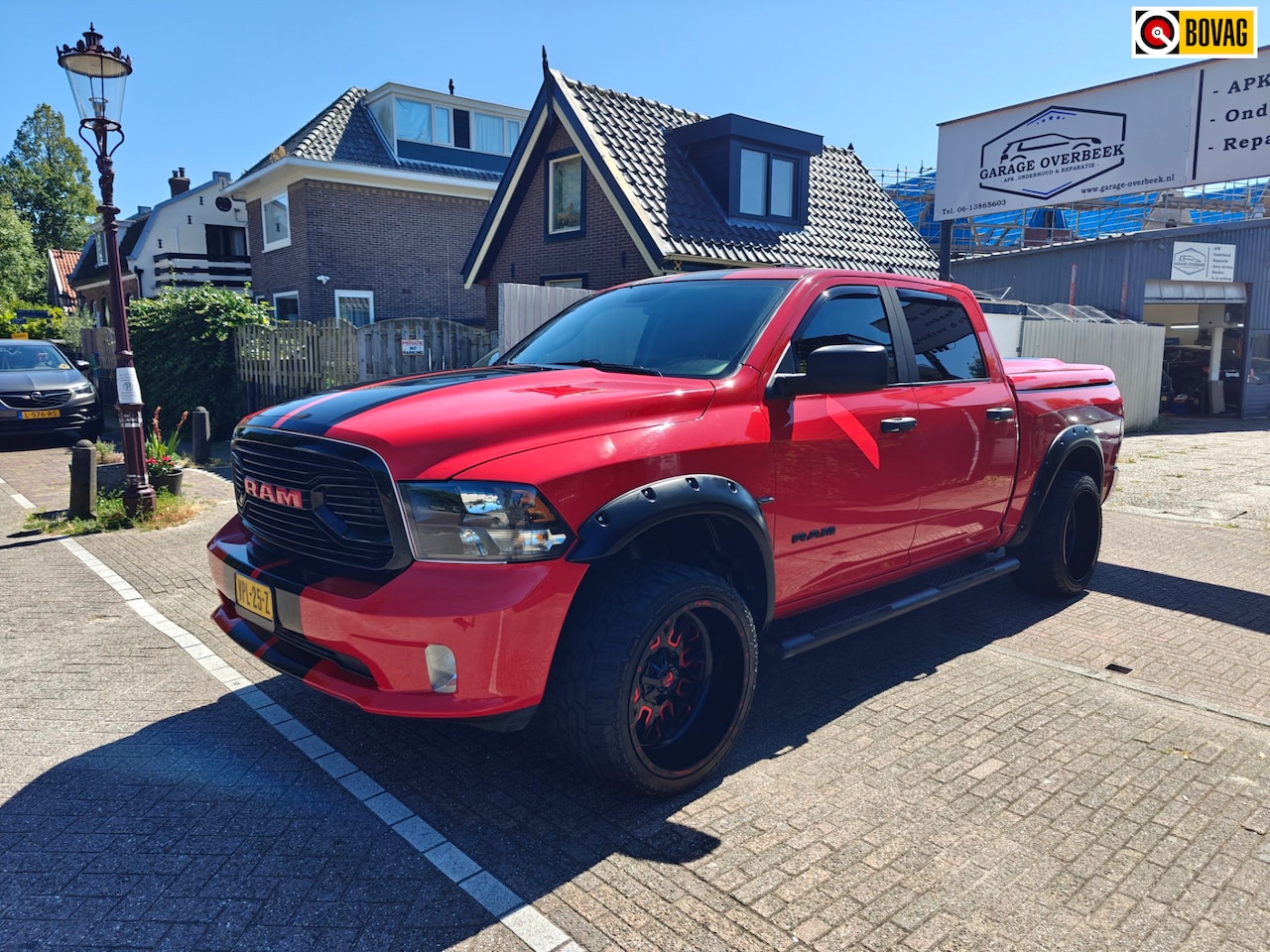 Dodge Ram 1500 - 5.7 HEMI V8 401PK/4X4/LPG/6PERS/ORIG-NL/1 EIG - AutoWereld.nl