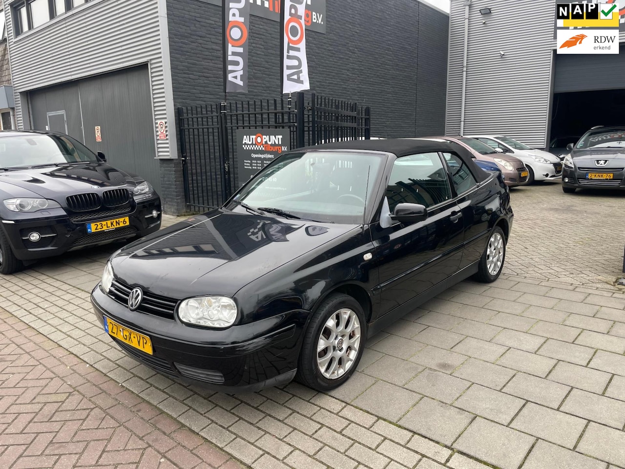 Volkswagen Golf Cabriolet - 2.0 Highline 2e Eigenaar! Airco NAP APK - AutoWereld.nl