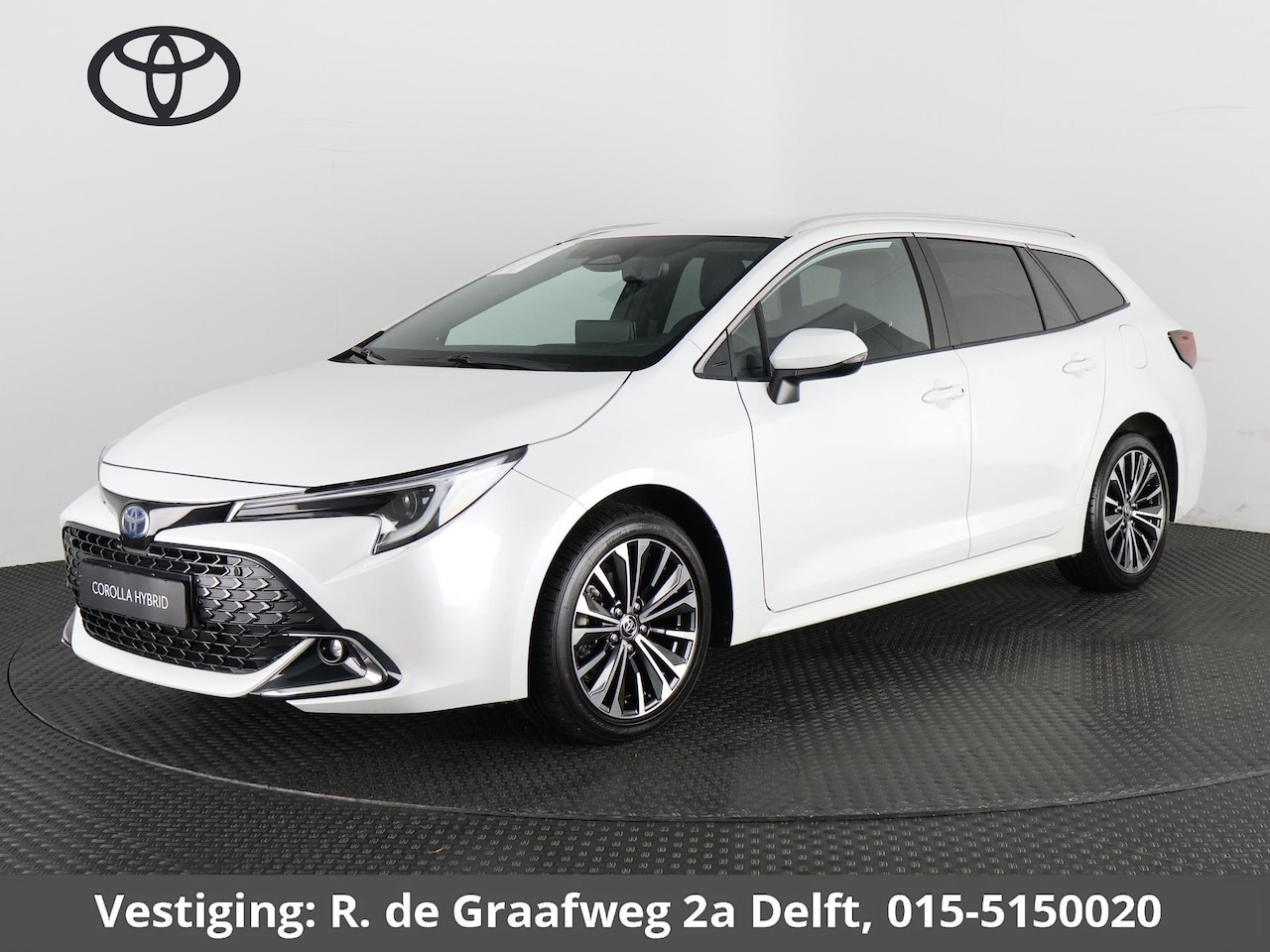 Toyota Corolla Touring Sports - 1.8 Hybrid First Edition | Stuur- & Stoelverwarming | Navigatie | Elektrische kofferbak | - AutoWereld.nl