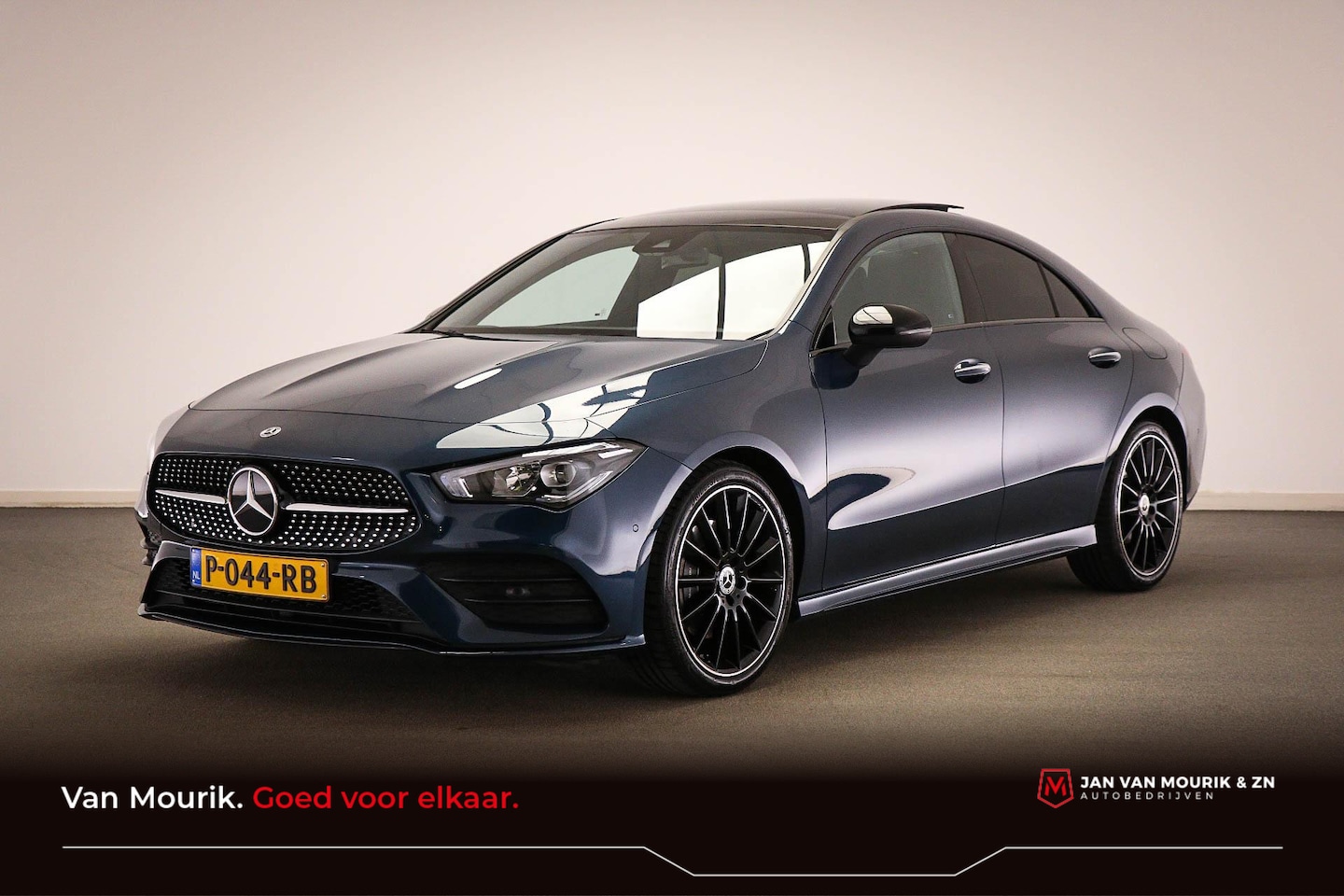 Mercedes-Benz CLA-Klasse - 200 AMG Line | PANORAMADAK | WIDESCREEN | APPLE | SFEERVERLICHTING | 19" - AutoWereld.nl