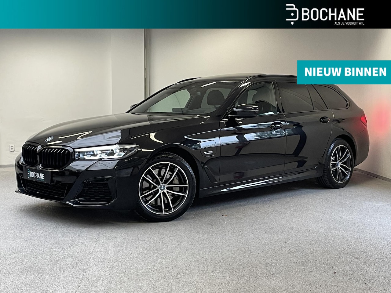 BMW 5-serie Touring - 530e xDrive M-sport | TREKHAAK | PANO  | LEDER | HEAD-UP | - AutoWereld.nl