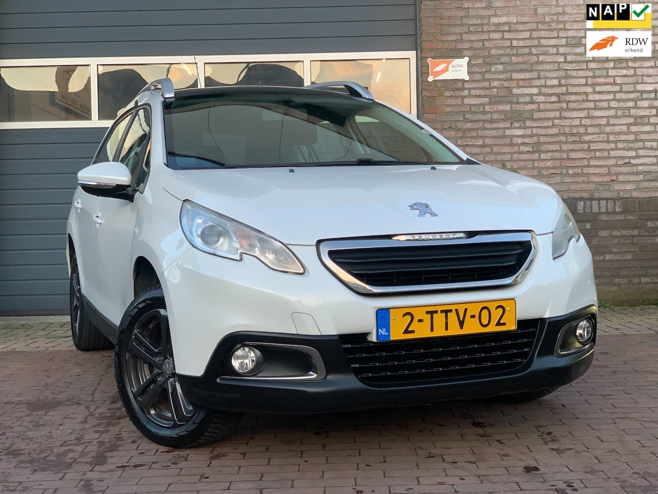 Peugeot 2008 - 1.2 VTi Active Pack Premium Automaat|Panoramadak - AutoWereld.nl