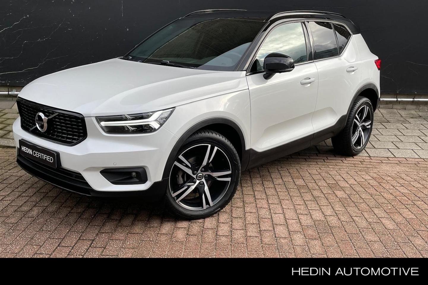 Volvo XC40 - 1.5 T3 R-Design | NL Auto | Automaat | Trekhaak | Adaptief Cruise Control | 360 º Camera | - AutoWereld.nl