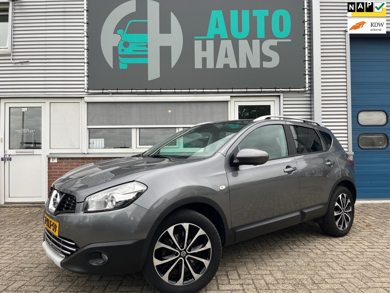 Nissan Qashqai - 1.6 Connect Edition | Panorama | trekhaak | nwe APK - AutoWereld.nl