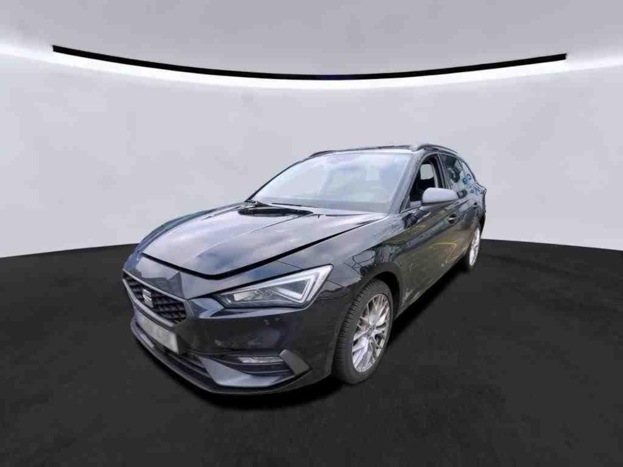 Seat Leon Sportstourer - FR 1.4 eHybrid Panodak | Keyless | Camera | Memory | Half Leer | Adaptive cruise | - AutoWereld.nl