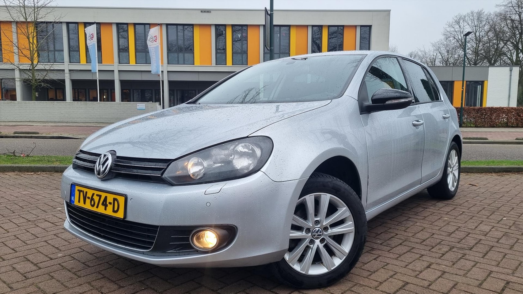 Volkswagen Golf - 1.4 16v 5d Highline Navi/ Stoelverw./Clima - AutoWereld.nl