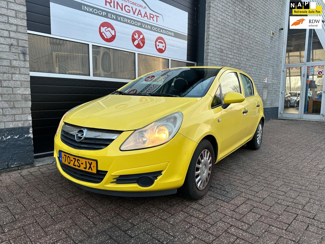 Opel Corsa - 1.2-16V Essentia Met Jaar APK - AutoWereld.nl