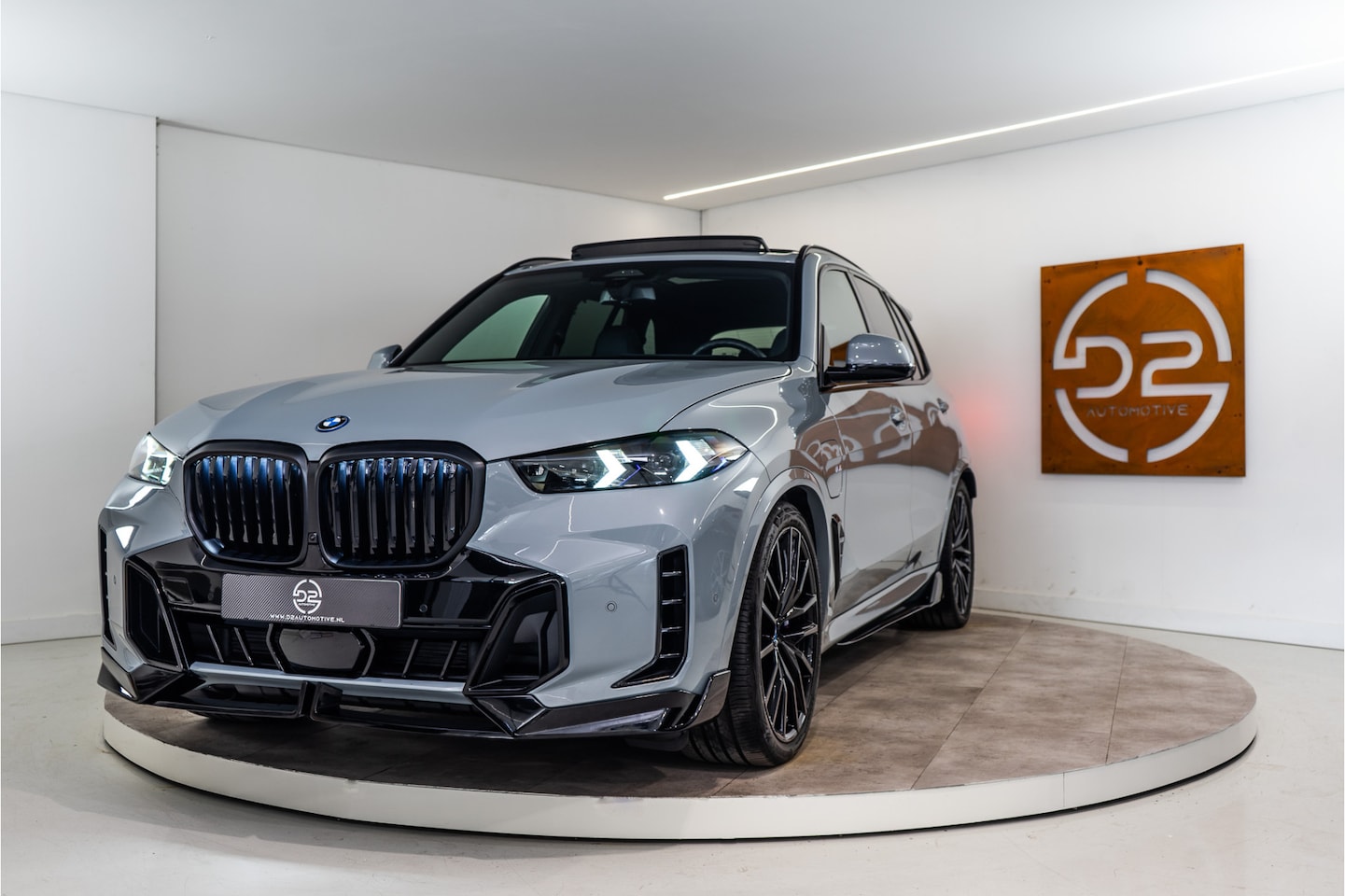 BMW X5 - xDrive50e M-Sport Pro 489PK | Laser | Pano | Glow | Trekhaak | Harman/Kardon | VOL! Fabrie - AutoWereld.nl