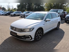 Volkswagen Passat Variant - GTE 1.4 TSI PHEV 218PK | Panodak | Standkachel | Virtual | Camera | Elektrische kofferklep