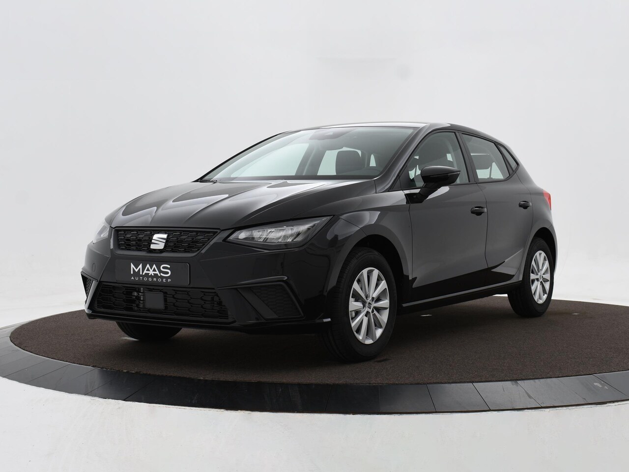 Seat Ibiza - Style Plus 1.0 70 kW / 95 pk TSI 5 Deurs | Midnight black | 2000,- inruilvoordeel! - AutoWereld.nl