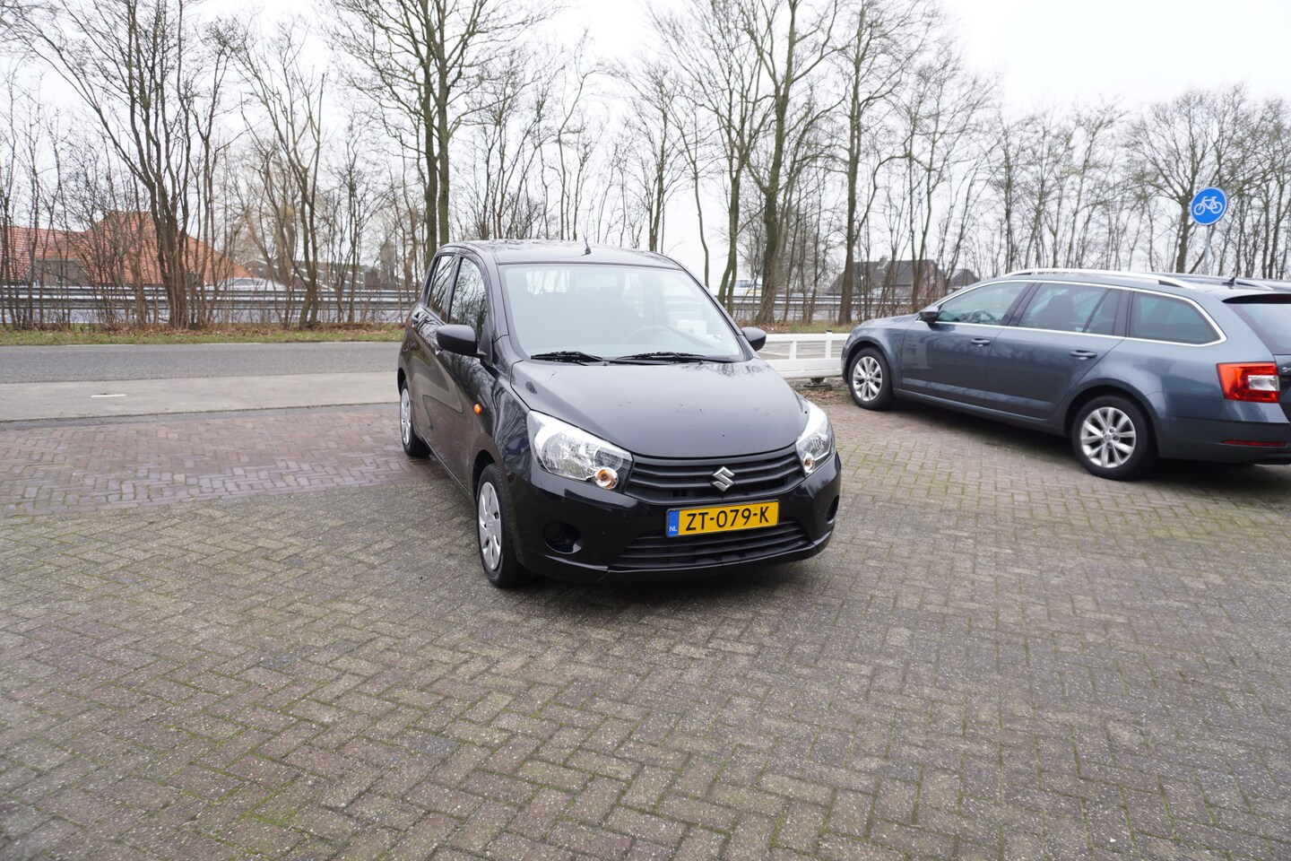 Suzuki Celerio - 1.0 Comfort BLUETOOTH AIRCO 5-DEURS - AutoWereld.nl