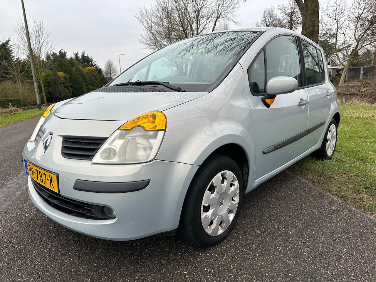 Renault Modus - 1.4-16V Expression Luxe 1.4-16V Expression Luxe|airco - AutoWereld.nl