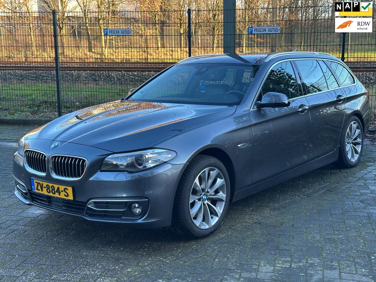 BMW 5-serie Touring - 525xd High Executive 525xd High Executive, Headup, Softclose, Hud, BOM VOLL ! - AutoWereld.nl