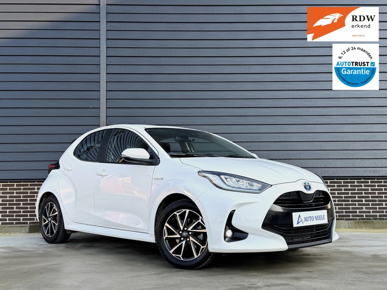 Toyota Yaris - 1.5 Hybrid Dynamic Keyless, LED, Carplay, ACC, Stoelverwarming - AutoWereld.nl