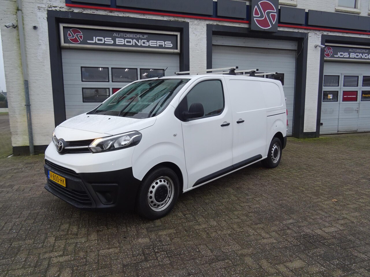 Toyota ProAce Worker - 2.0 D-4D Cool Comfort 2.0 D-4D 122pk COOL COMFORT - AutoWereld.nl