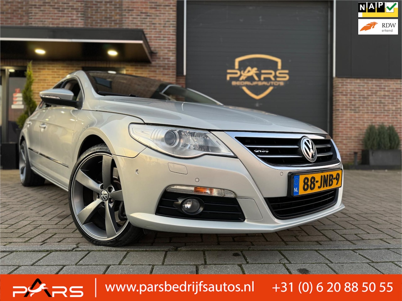 Volkswagen Passat CC - R36 3.6 V6 FSI 4Motion 4p. 300PK ZEER NETTE!!! - AutoWereld.nl