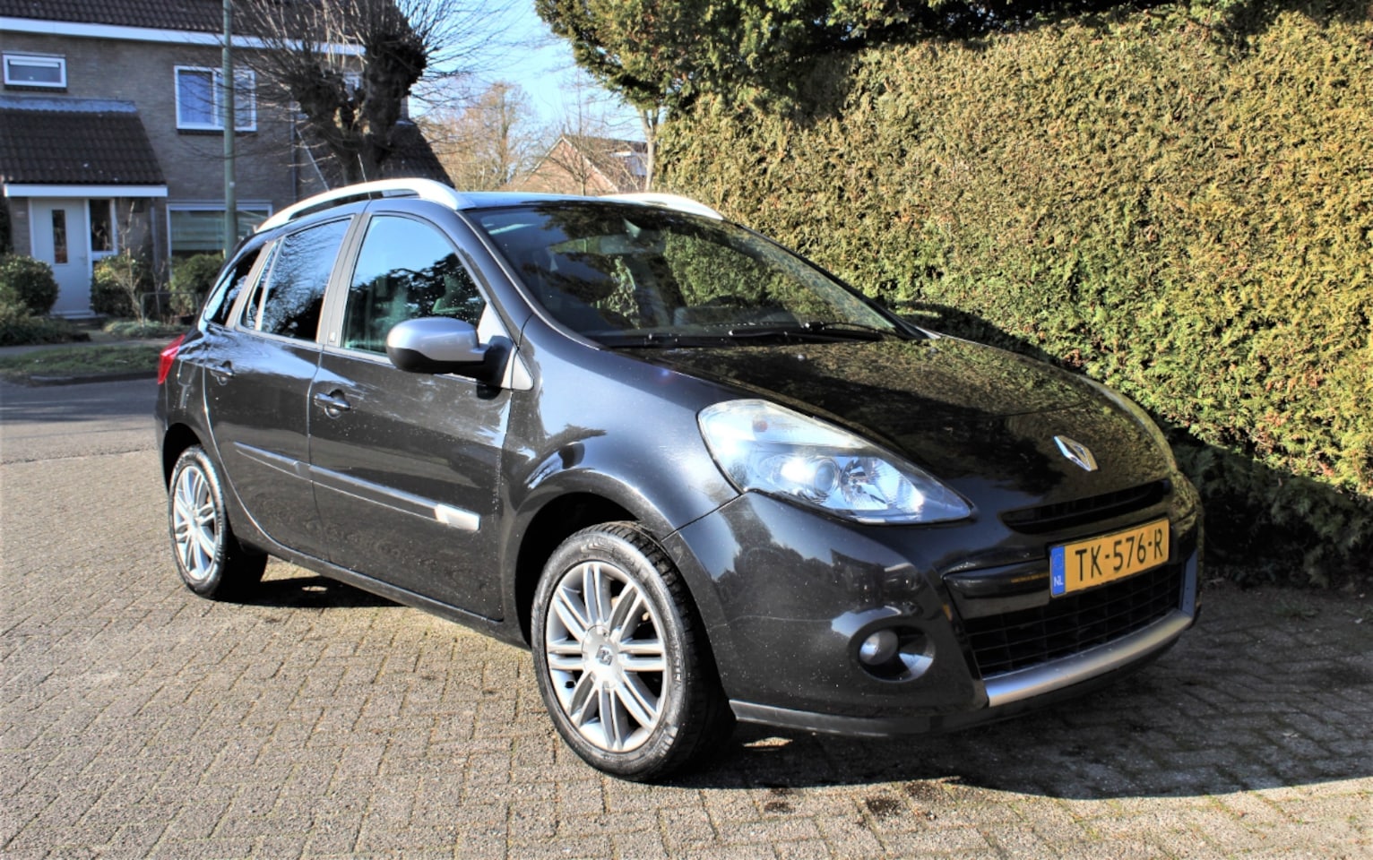 Renault 20 - clio estate 1.2 TCE 20th Anniversary - AutoWereld.nl