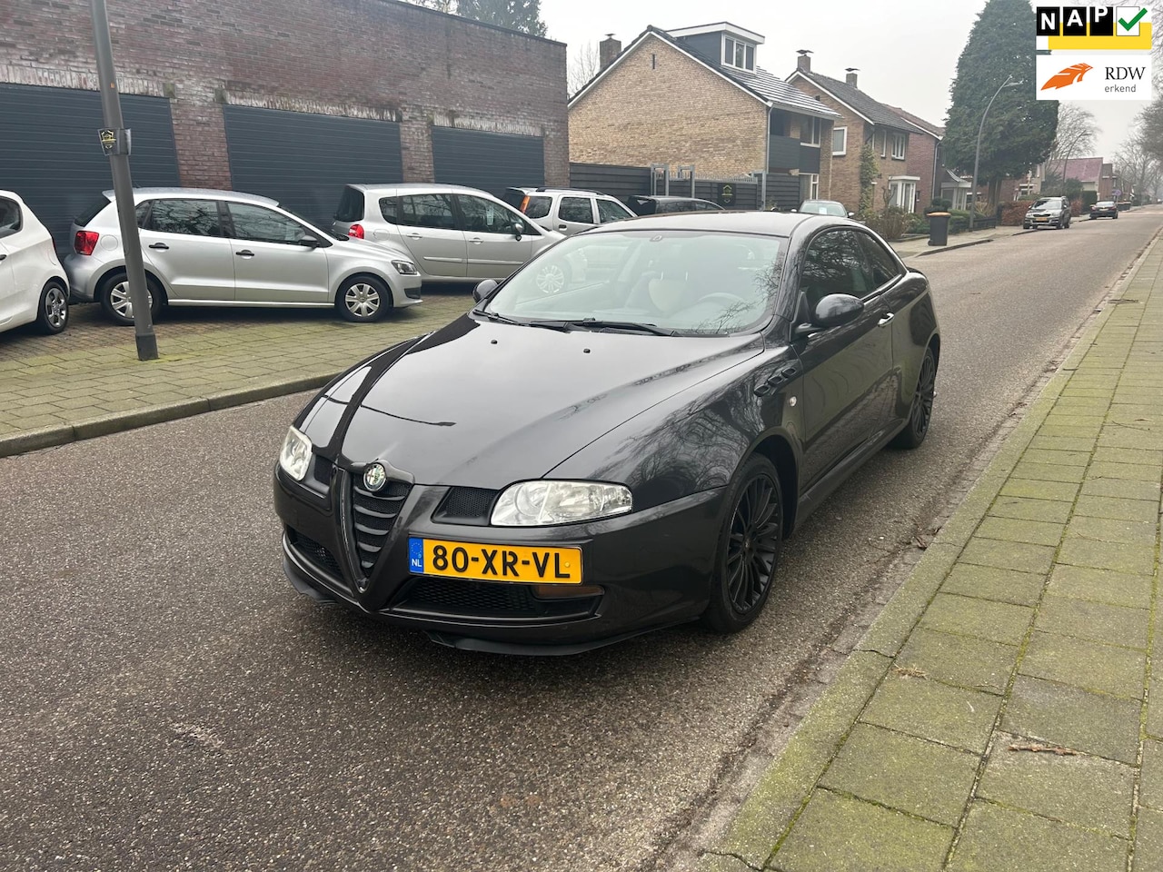 Alfa Romeo GT - 2.0 JTS Imola VOLL EXTRA’S APPLE CARPLAY,LEDEREN BEKLEDING,MET APK! - AutoWereld.nl