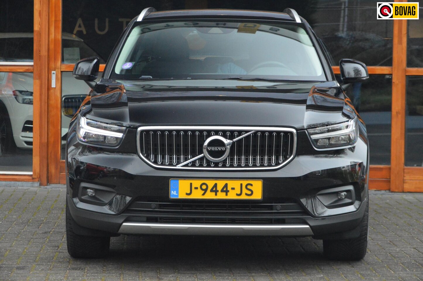 Volvo XC40 - T5 Hybride | Pilot-Assist | Trekhaak 1800KG | Stoel & Stuur Verwarming | Camera | BLIS | K - AutoWereld.nl