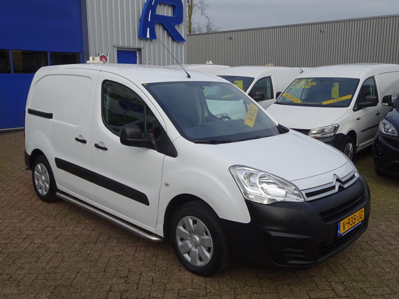 Citroën Berlingo - 1.6 BlueHDI 75 Comfort AIRCO SCHUIFDEUR - AutoWereld.nl