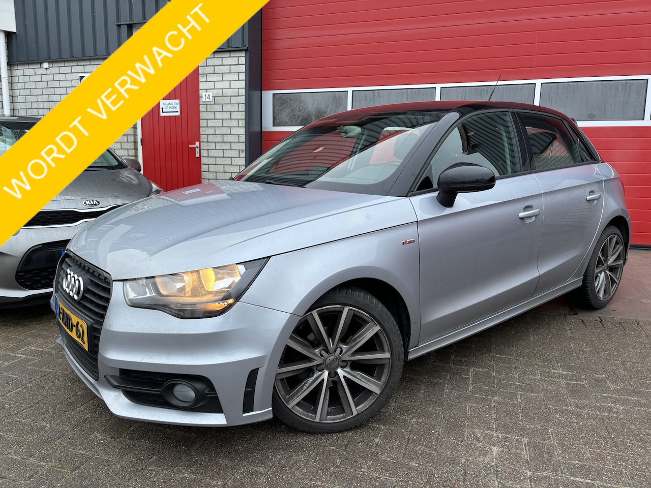 Audi A1 Sportback - 1.2 TFSI Admired Sport S-LINE / NAVI / AIRCO / BLUETOOTH / CRUISE / NL-AUTO - AutoWereld.nl