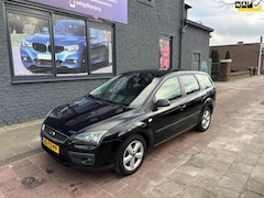 Ford Focus Wagon - 1.6-16V Futura