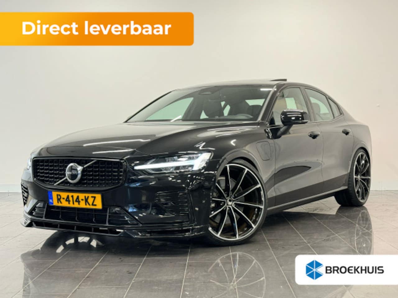 Volvo S60 - Recharge T6 AWD Ultimate Dark | Heico Sportiv | Schuifdak | Harman/Kardon | Pilot Assist | - AutoWereld.nl