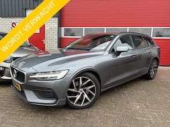 Volvo V60 - 2.0 T4 Momentum CARPLAY / DAB+ / ACC / DODEHOEK / NAVI / CLIMA / PDC / BLUETOOTH / NL-AUTO