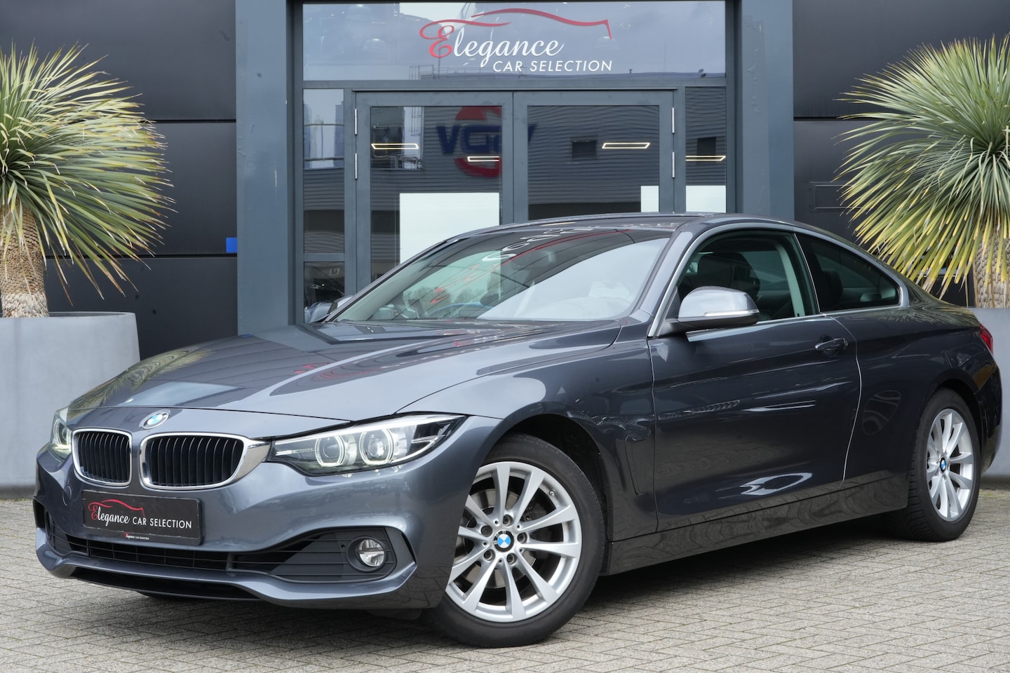 BMW 4-serie Coupé - 420i Sportline 184pk Navigatie/Climate/Cruise/PDC - AutoWereld.nl