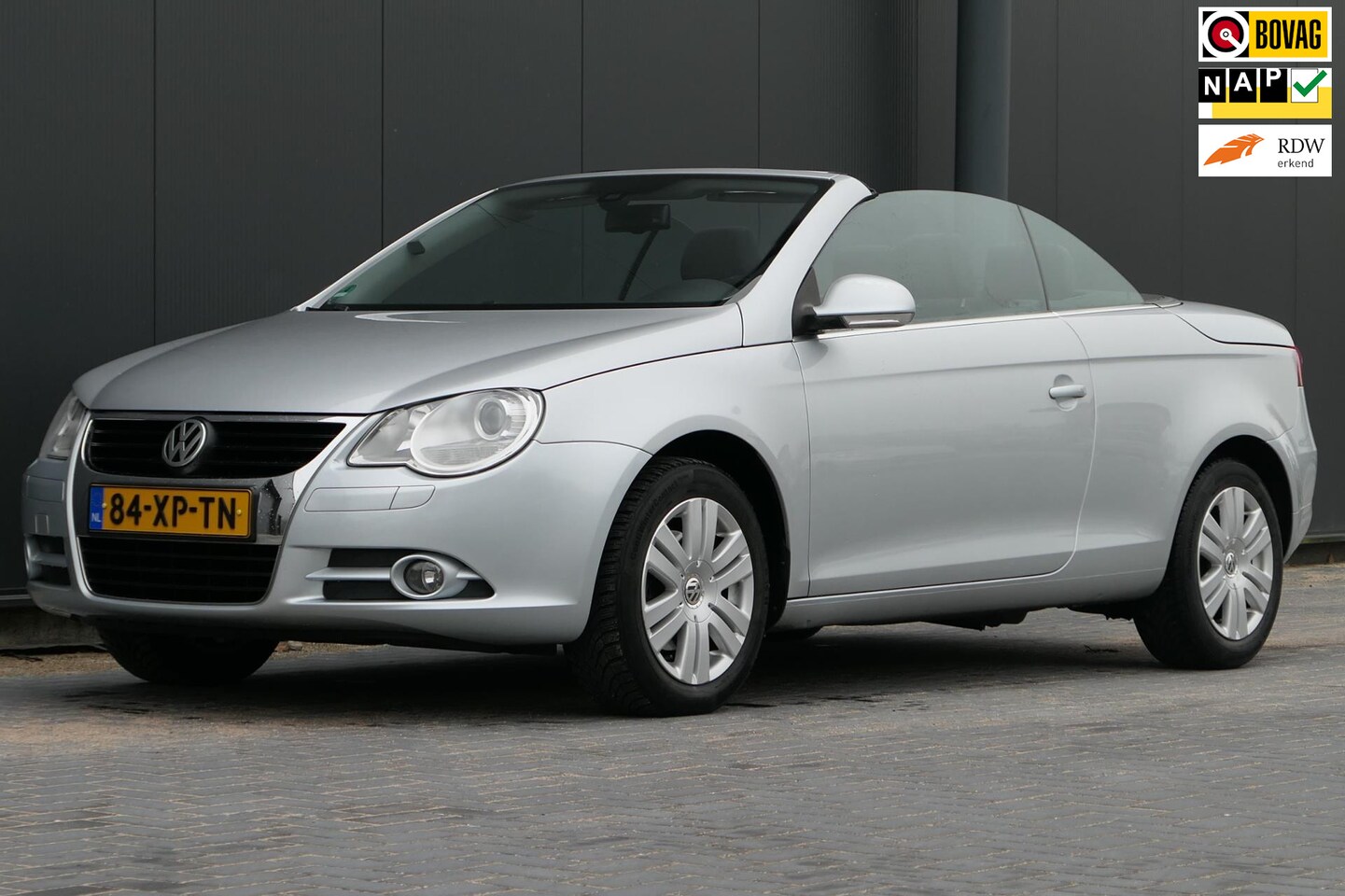 Volkswagen Eos - 1.6-16v FSI NAP Clima Carplay Cruise Panorama - AutoWereld.nl