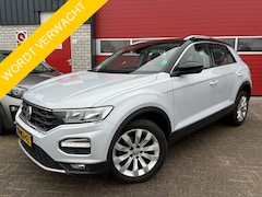 Volkswagen T-Roc - 1.5 TSI Style Business AUTOMAAT / VIRTUAL / DAB+ / CARPLAY / NAVI / AIRCO / PDC / ACC / NL