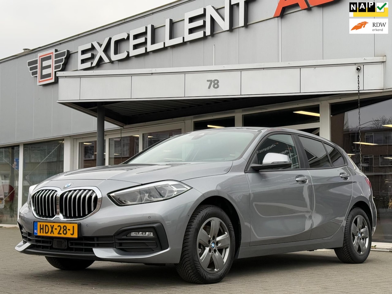 BMW 1-serie - 118i Introduction Edition Automaat - Navigatie - AutoWereld.nl