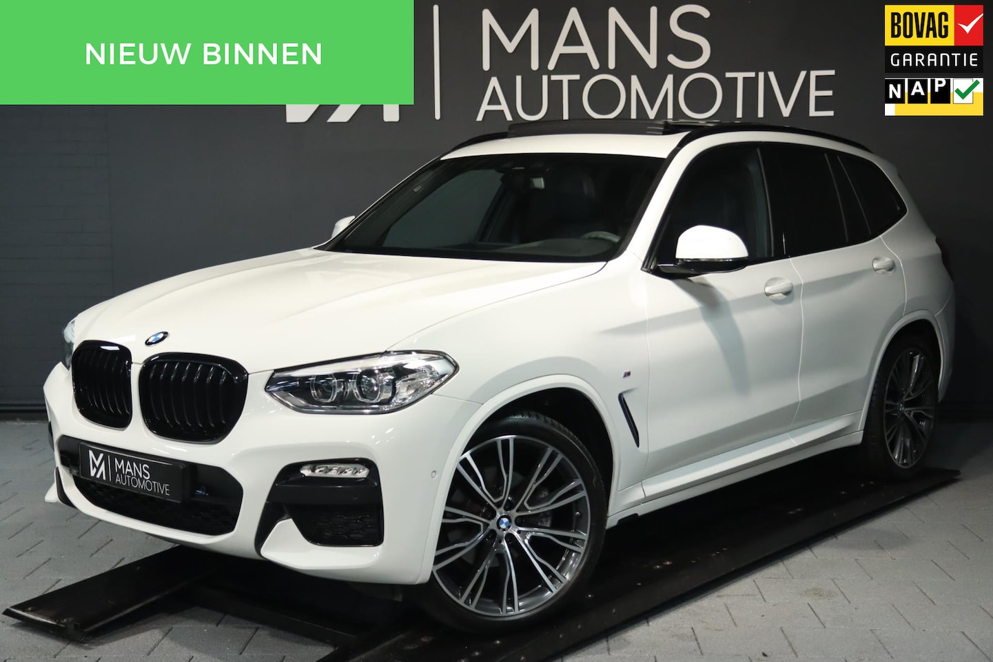 BMW X3 - XDrive20i M Sport / PANODAK / LEDER / CAMERA / H&K / SFEERVERLICHTING / 21'' - AutoWereld.nl