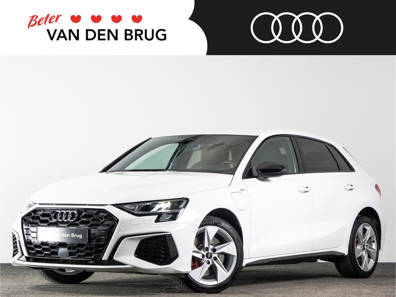 Audi A3 Sportback - S-Line 45 TFSIe 245 pk | LED | Navigatie | Adaptieve cruise | Stoelverwarming | PDC | - AutoWereld.nl