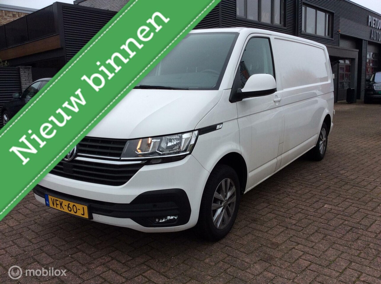 Volkswagen Transporter - 2.0 TDI L2 H3 28 Bulli Nav Camera Trekh - AutoWereld.nl