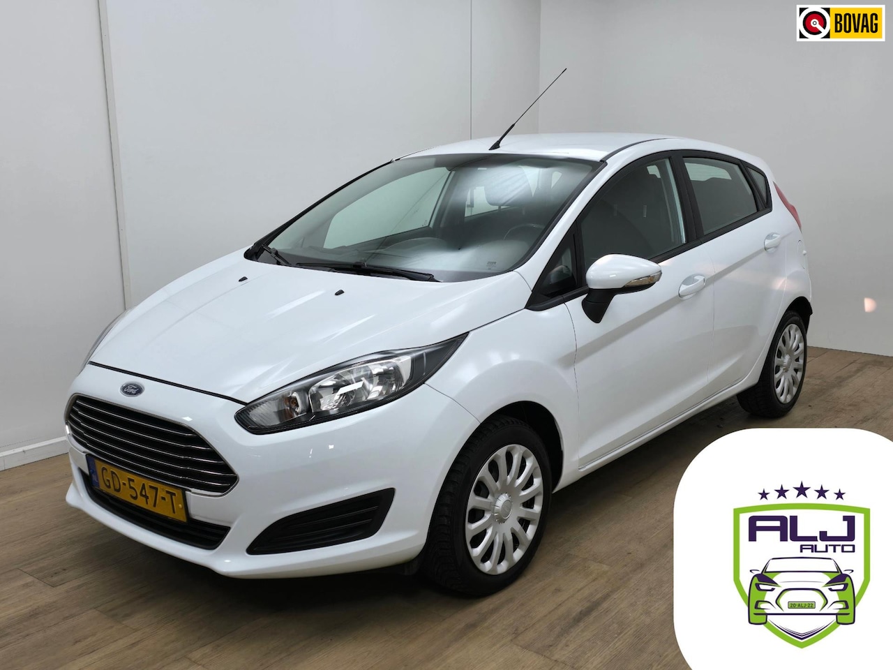 Ford Fiesta - Occasion 1.0 Style met cruisecontrol en bluetooth audio | Tweedehands Ford Fiesta in wit e - AutoWereld.nl