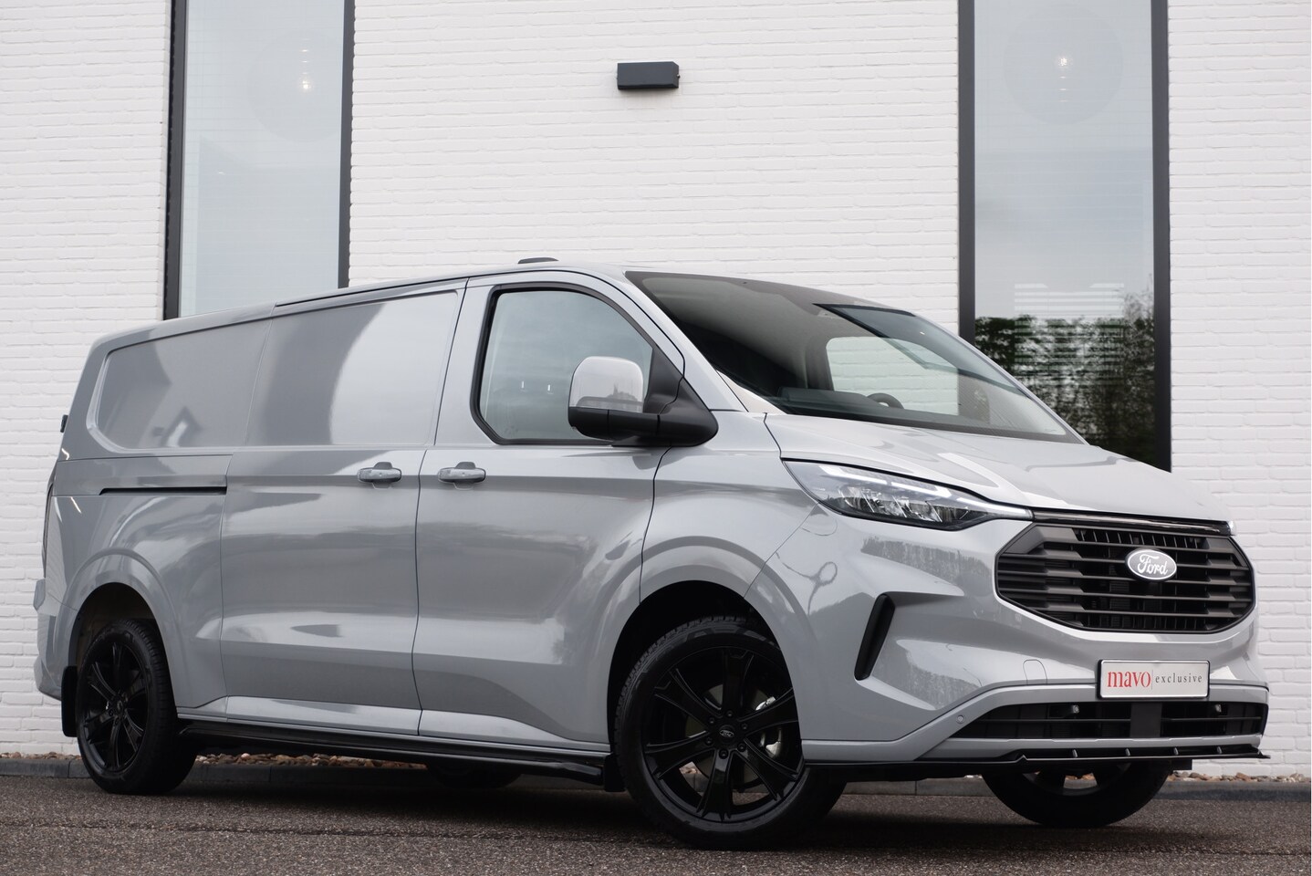 Ford Transit Custom - 300 2.0 TDCI Aut / BPM VRIJ / L2H1 / Limited / 170 pk / 2x Schuifdeur / Apple Carplay / Vo - AutoWereld.nl