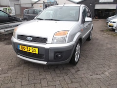 Ford Fusion - 1.6-16V Crossroad airco voorruitverw