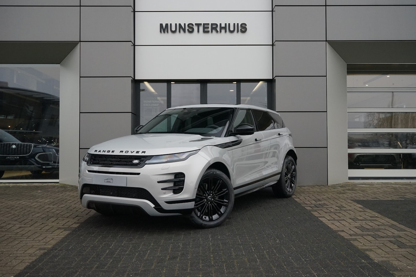 Land Rover Range Rover Evoque - 1.5 P270e PHEV AWD Dynamic SE - Elektrisch panoramadak - Stoel verwarming - - AutoWereld.nl