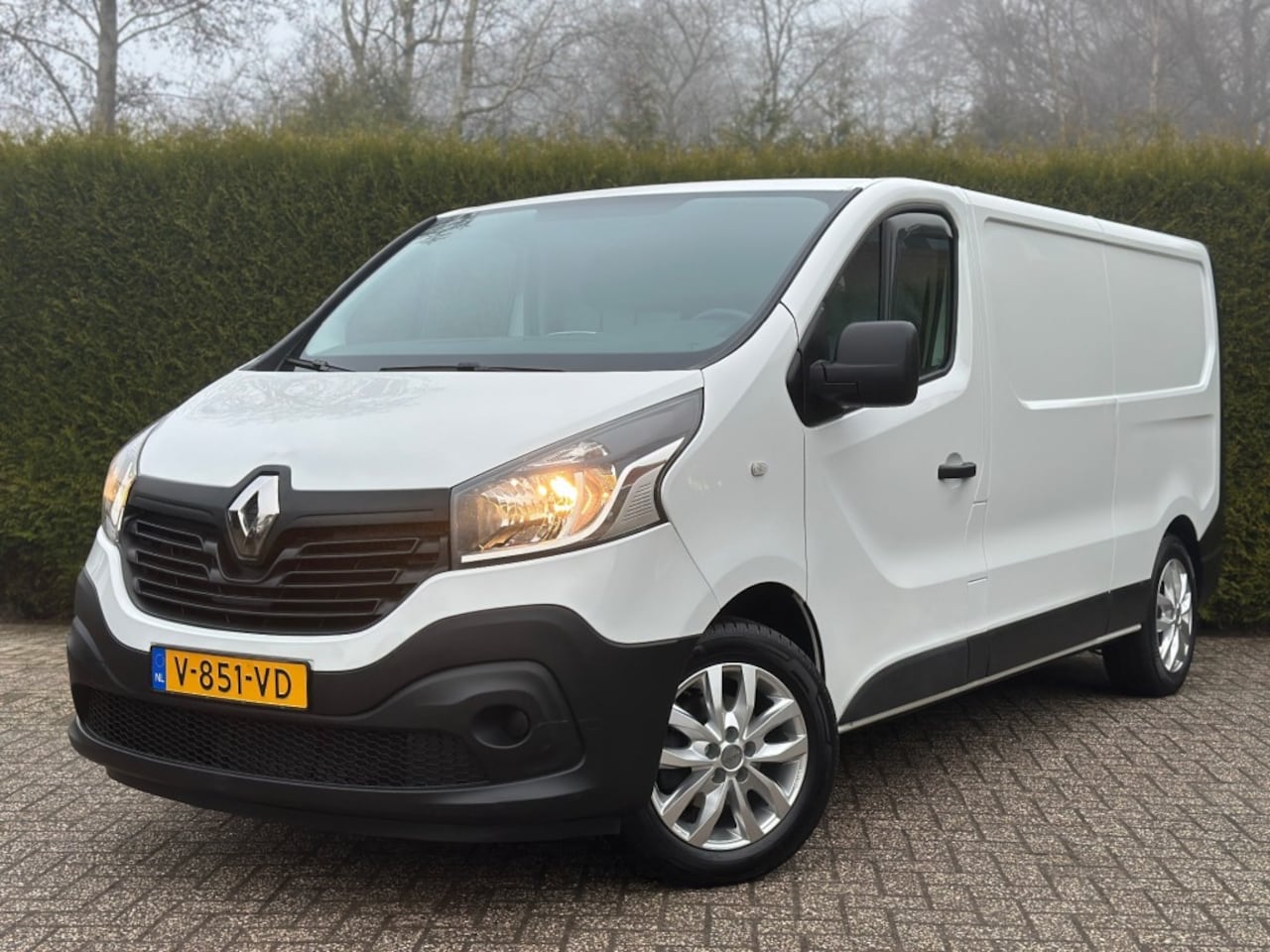 Renault Trafic - 1.6 dCi L2H1 Comfort Energy Navigatie Cruise Control - AutoWereld.nl