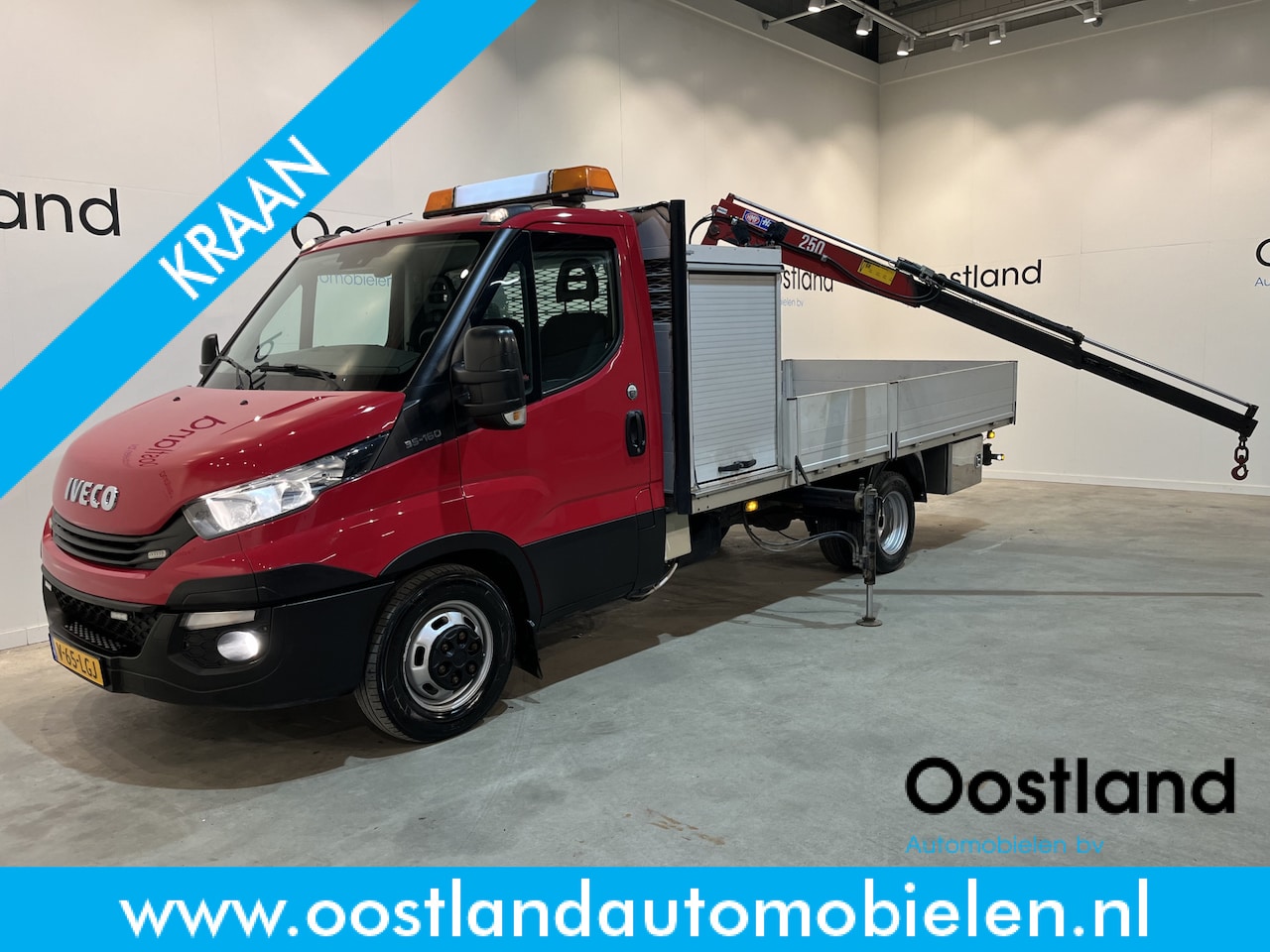 Iveco Daily - 35S16 2.3 Open Laadbak / HMF Kraan / Euro 6 / Compressor / Trekhaak 3500 KG / Airco / Crui - AutoWereld.nl