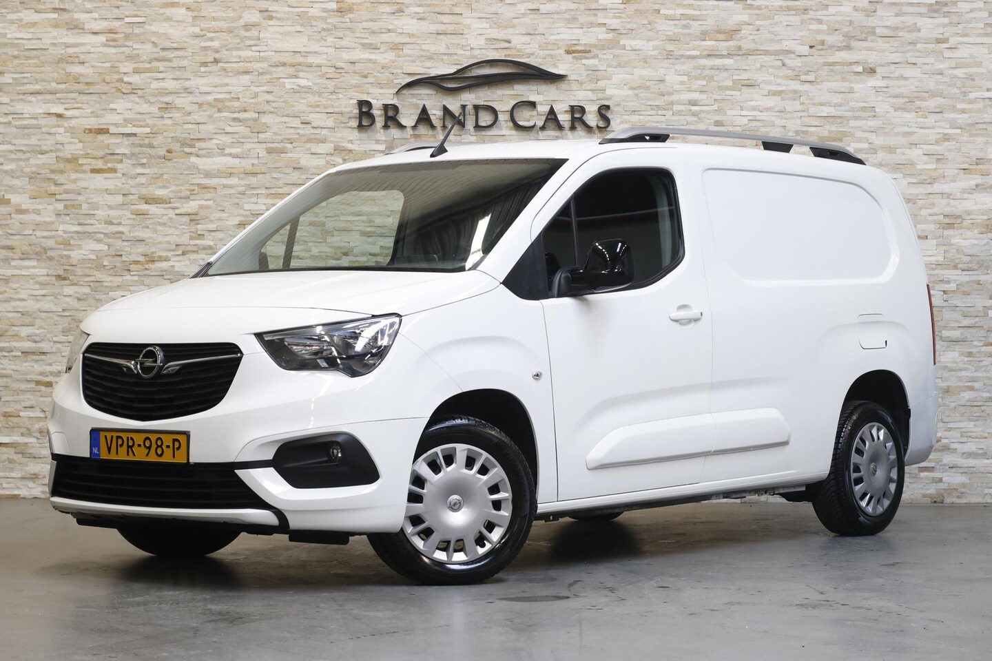 Opel Combo - 1.5D L2H1 Selection | Navi | Camera | CarPlay | ORIG NL. | - AutoWereld.nl