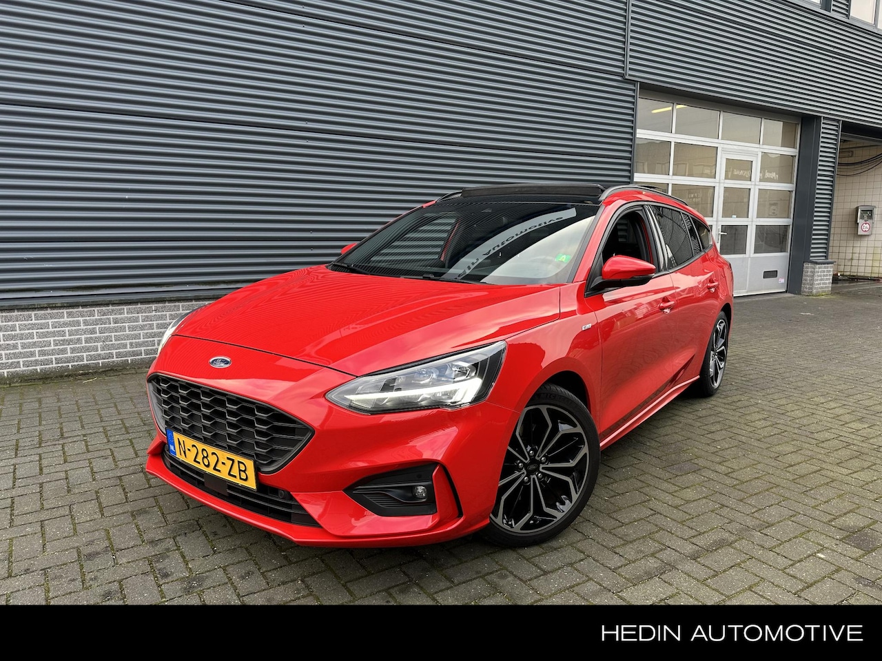 Ford Focus Wagon - 1.0 EcoBoost Hybrid ST Line X Business | Winter Pack | Panoramadak | 18''inch | B&O | LED - AutoWereld.nl