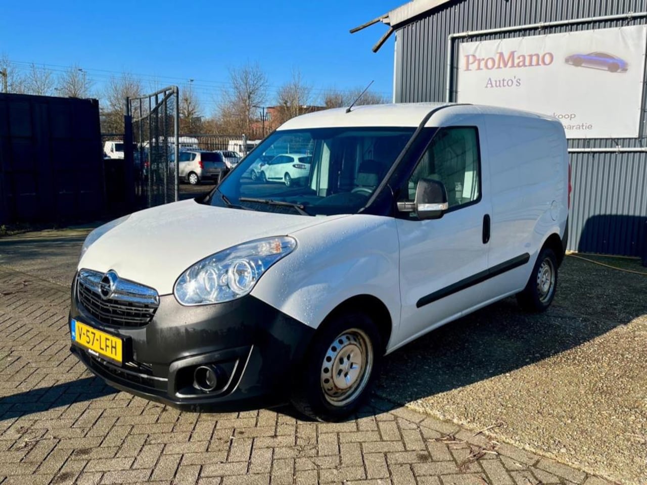 Opel Combo - 1.6 CDTi L1H1 Edition - Lage KM! - AutoWereld.nl