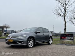 Volkswagen Golf - 1.5 TSI Highline massage/acc/camera/digi dash