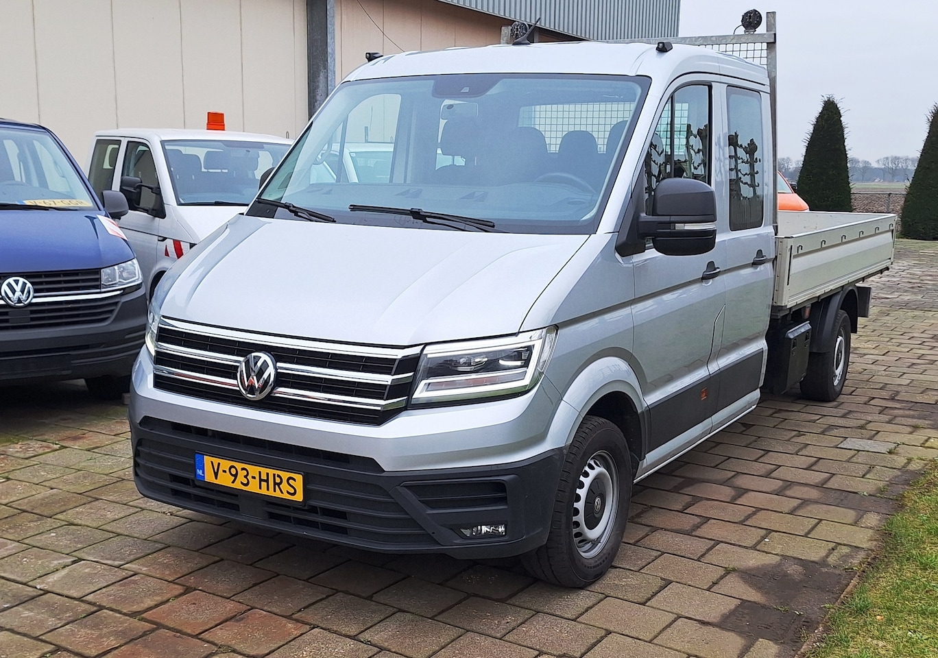 Volkswagen Crafter - 35 2.0 TDI L4 DC Highline Pick-Up Dubbel cabine LWB Trekhaak 3500 kg - AutoWereld.nl