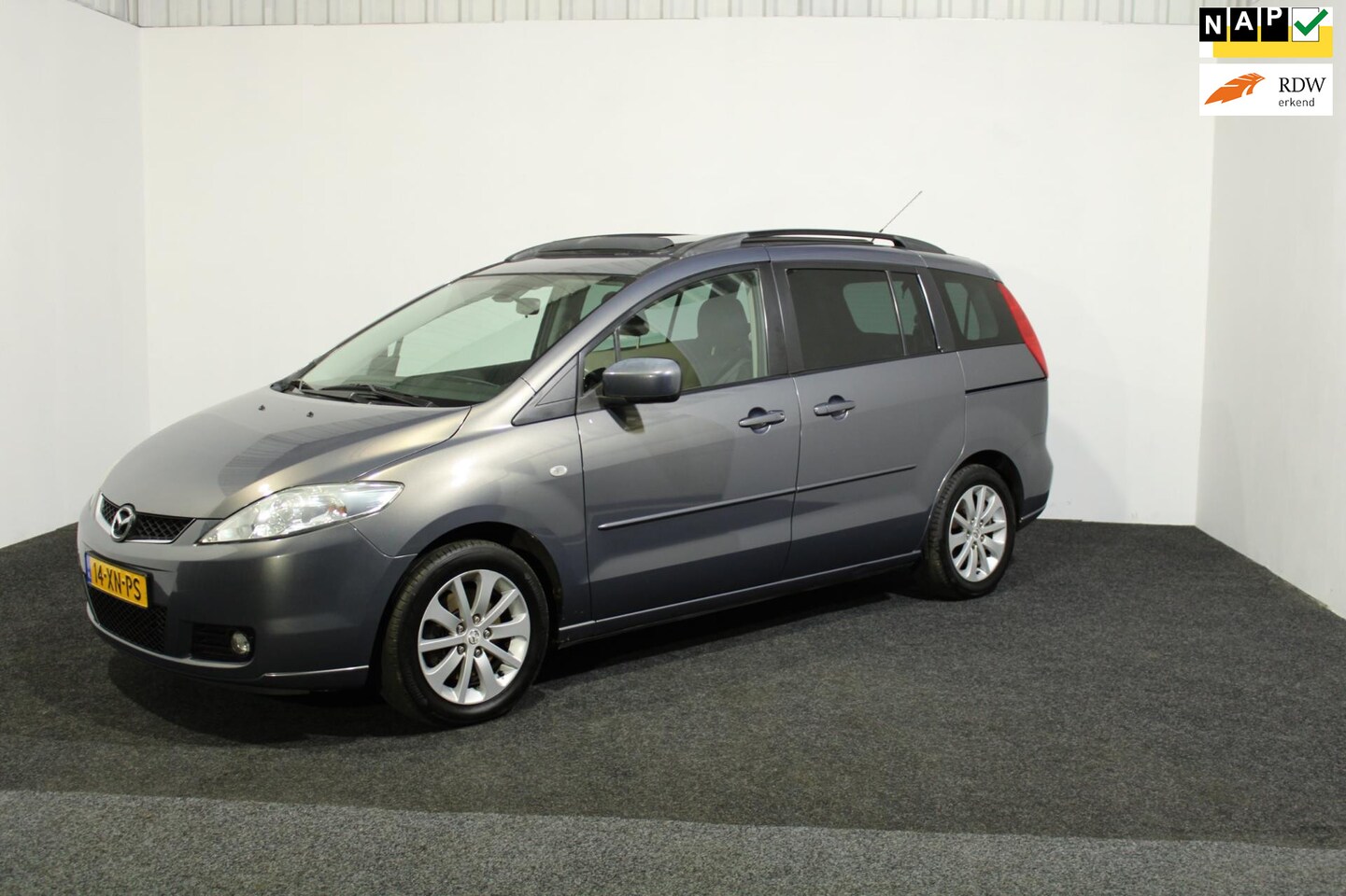 Mazda 5 - 1.8 Executive 5-deurs|7 zitplaatsen|schuifdeuren|panorama dak|trekhaak |nwe apk| - AutoWereld.nl